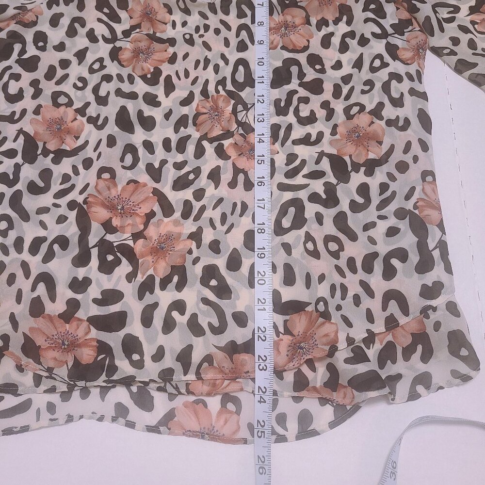 Roz & Ali Leopard Floral Print Blouse - Sheer, Flowing 3/4 Sleeve Top - Picture 6 of 9